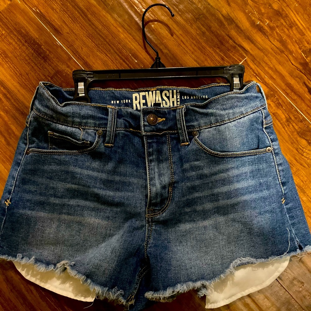 Shorts - Picture 2 of 2